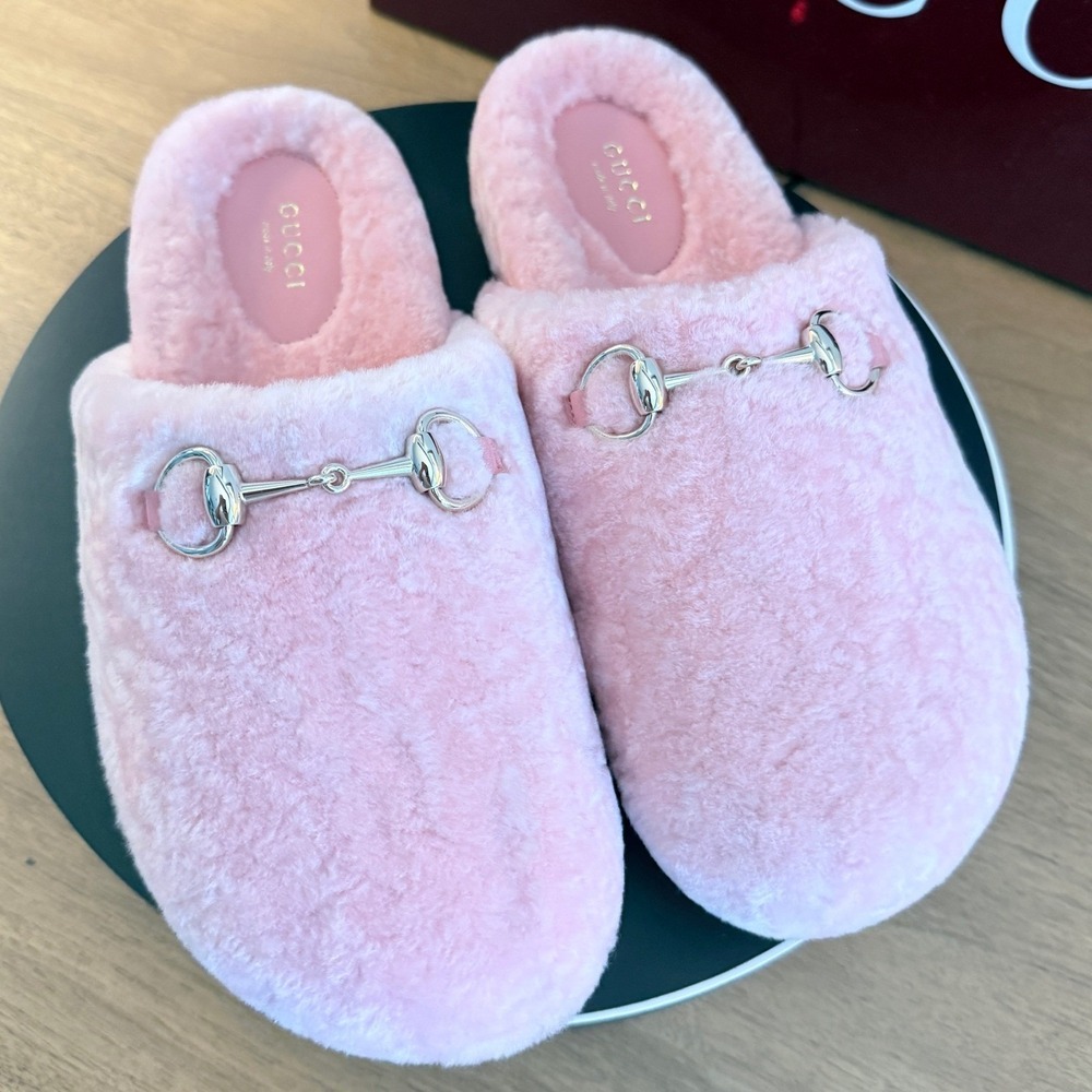 Gucci Horsebit Pink Silky Merino Wool Slippers 852877 Unisex 40 FITS like sz 11